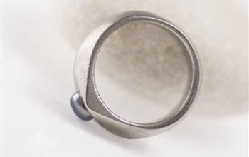 KREDUM® Hynek Kalista Kovaný nerezový prsten Gracia steel s černou perlou - velikost 49 - KS6003-49