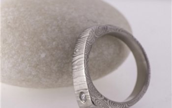 KREDUM® Hynek Kalista Kovaný prsten damasteel diamant 1,7 mm - Cleans - velikost 50 - KS6007-50