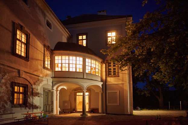 Pobyt na zámku s polopenzí a let horkovzdušným balónem