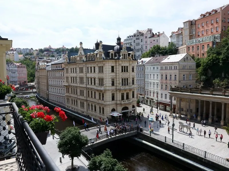 Relaxace a poznávání Karlových Varů pro dva s polopenzí