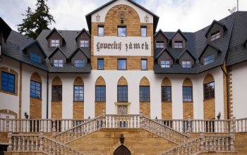 4* rodinný pobyt na zámku – 7×noc v deluxe pokoji, polopenze a neomezený wellness
