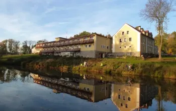 Wellness pobyt na statku Stein — třídenní odpočinek s polopenzí pro dva – dárek a zážitek