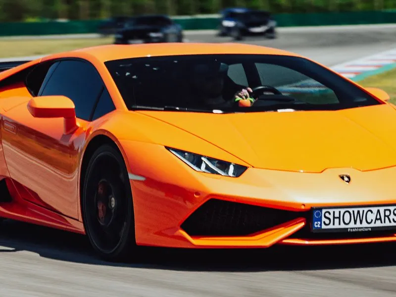 Lamborghini Huracán vs. Ferrari 458 Italia