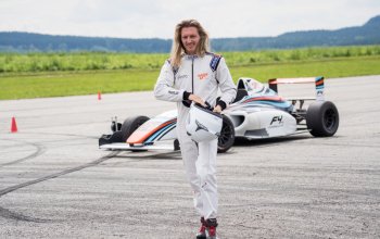 Jízda ve formuli na okruhu