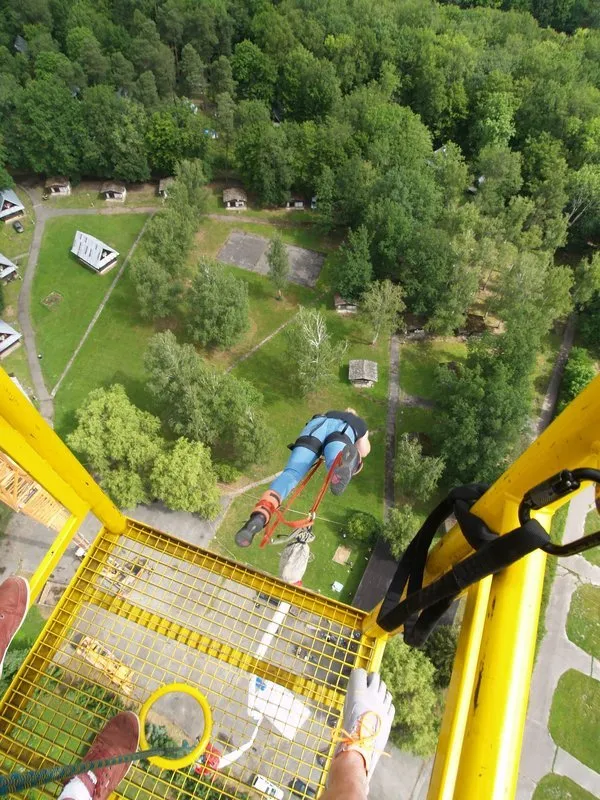 Bungee jumping z jeřábu ve dvou