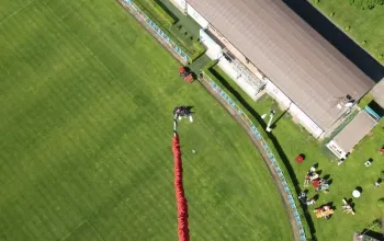 Bungee jumping z jeřábu