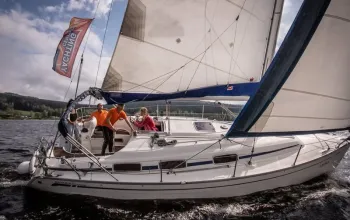 Projížďka na jachtě s kapitánem – dárek a zážitek