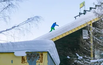 Bungee jumping z věže Bungee jumping z věže – dárek a zážitek