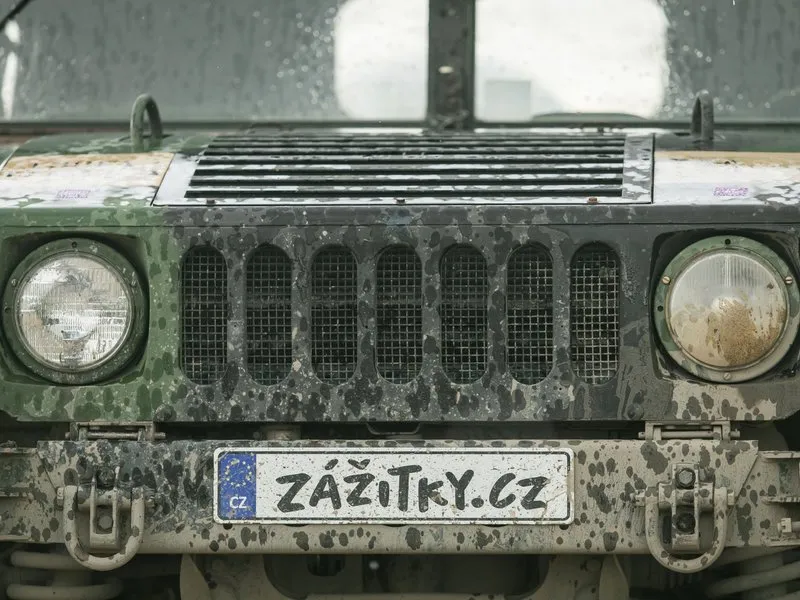 Divoký Hummer 2 v 1