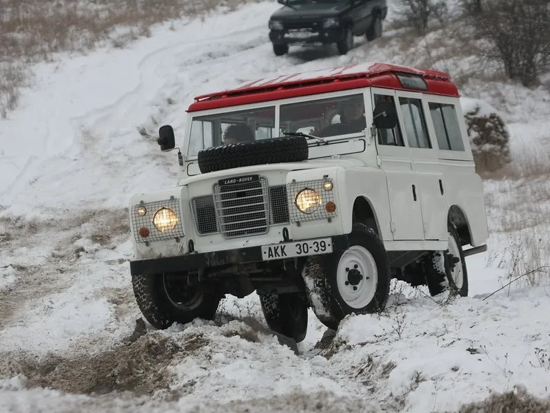 Land Rover offroad