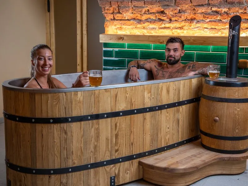 Pivní lázně s degustačním menu v Pivovaru Zlatá kráva