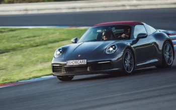Jízda v Porsche 911 Carrera na polygonu