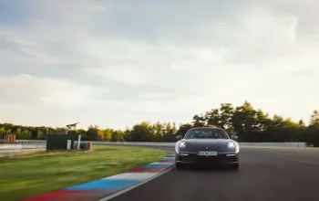 Jízda v Porsche 911 Carrera na polygonu