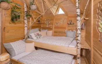 Romantický pobyt v Treehousu