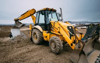 Ovládněte bagr a Tatru 815