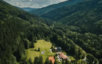 Romantika s privátním wellness a 4chodovou degustační večeří v Beskydech