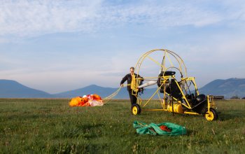Motorový paragliding