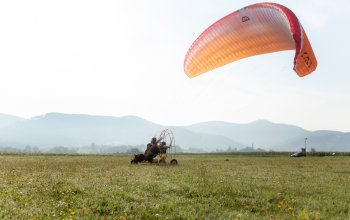 Motorový paragliding