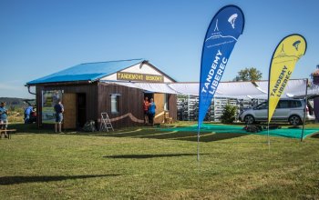 Tandemový seskok padákem