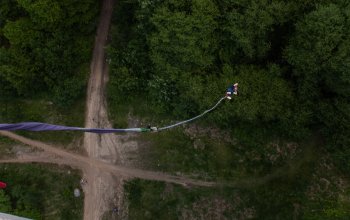 Bungee jumping z nejvyššího mostu ČR