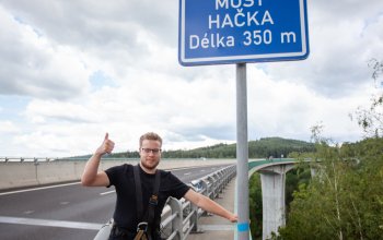 Bungee jumping z nejvyššího mostu ČR