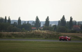 Jízda ve Ferrari 488 Spider na okruhu