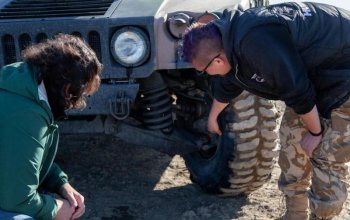 Řízení legendárního vozu Humvee