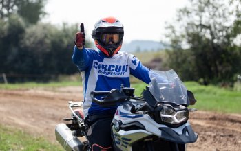 Motorky na enduro trati
