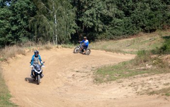 Motorky na enduro trati