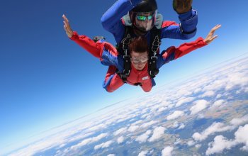 Tandemový seskok padákem