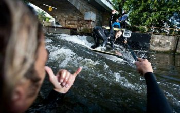 Surfing na řece