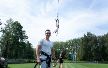 Bungee jumping až 110 metrů z jeřábu