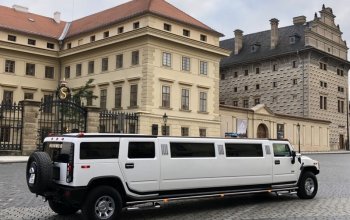 Párty jízda v Hummer limuzíně Praha