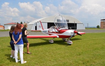Pilotem ultralehkého letadla na zkoušku Praha
