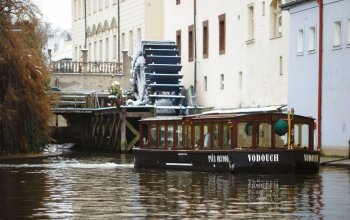 Plavba na lodi pražskými Benátkami Praha