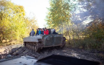 Jízda obrněným transportérem BVP