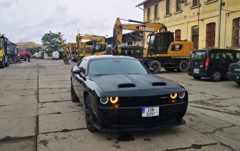 Zážitková jízda autem Dodge Challenger