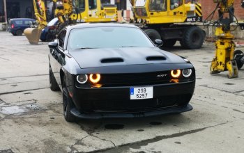 Zážitková jízda autem Dodge Challenger