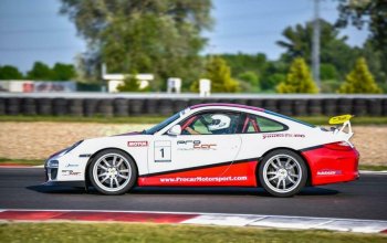 Jízda v supersportu Porsche 911 Carrera Praha