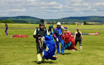 Tandemový seskok padákem