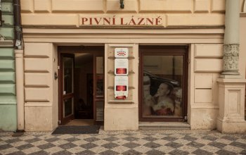 Romantická noc na slámě v pivních lázních Praha