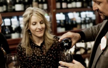 Venkovní úniková hra Tour de wine Praha