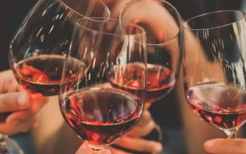 Venkovní úniková hra Tour de wine Praha