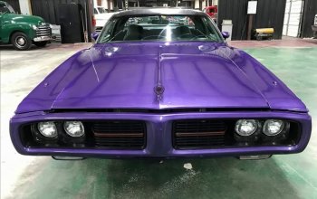 Pronájem Dodge Charger r. 1973 na 12 hodin Praha