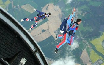 2 v 1: Tandemový seskok a seskok na lano