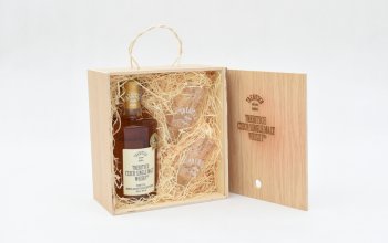 Dárkové balení whisky Trebitsch + 2 skleničky Celá ČR
