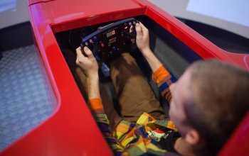 Závodní simulátory