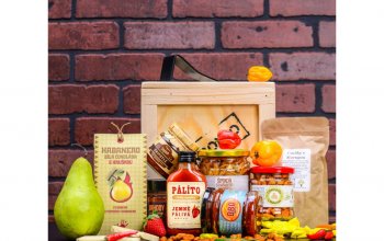 Originální dárková bedna s chilli: velmi pálivá