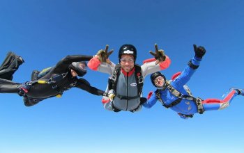 Základní výcvik volného pádu IAFF ze 4 000 m