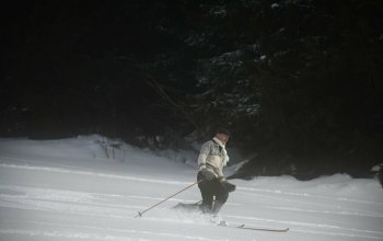 Kurz lyžování na dřevěných lyžích